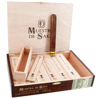 Muestra De Saka Unstolen Valor Premium Cigar